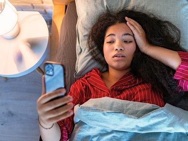 Rosszul alszol és súlyproblémád is van? Ez állhat a háttérben