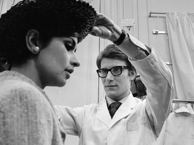 Yves Saint Laurent, a tervezőzseni, aki egész életében démonaival küzdött