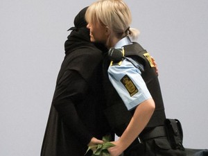 Így tiltakozik a divatvilág a dániai burka törvény ellen