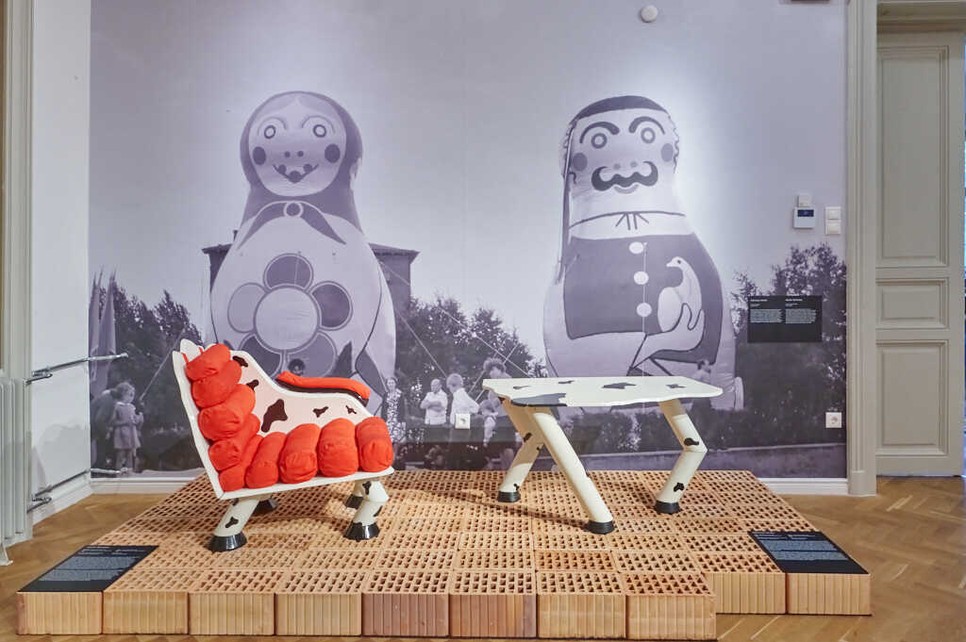 Matrjóska és Miska Szilvássy István aka Pali X-Mano alkotásai, melyek fotón megjelentek a Körforgásban kiállításon