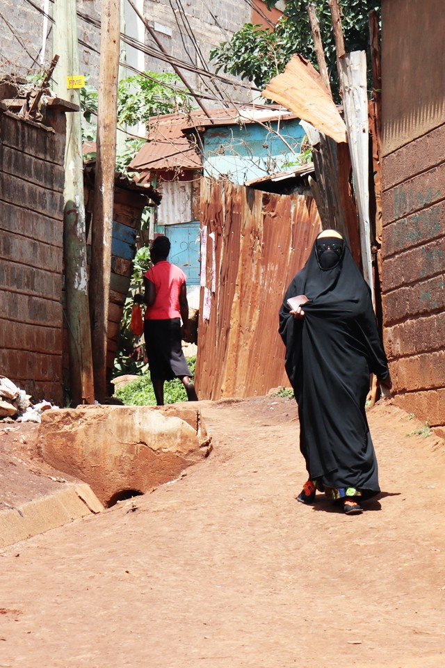 Afrikában, Kenyában és Kiberában is rengeteg kultúra, hagyomány, vallás találkozik egymással, és él meg együtt.