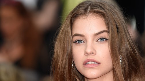 Palvin Barbara Rómában kacérkodik!
