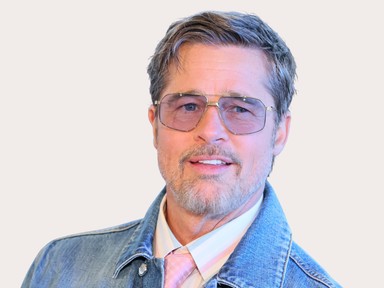 Brad Pitt feltűnő szettben lépett ki az utcára, barátnője elől is ellopta a show-t