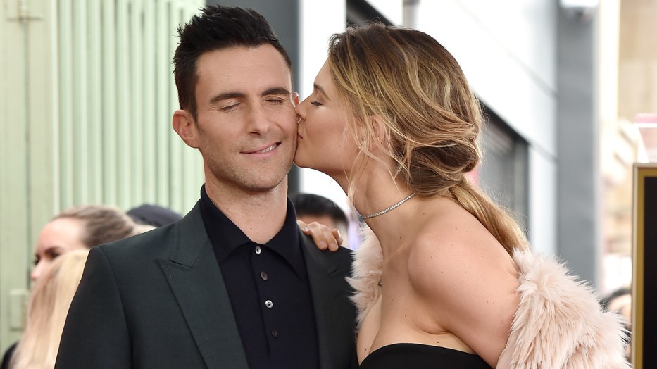 Adam Levine 2014 óta tartó házasságát tette kockára