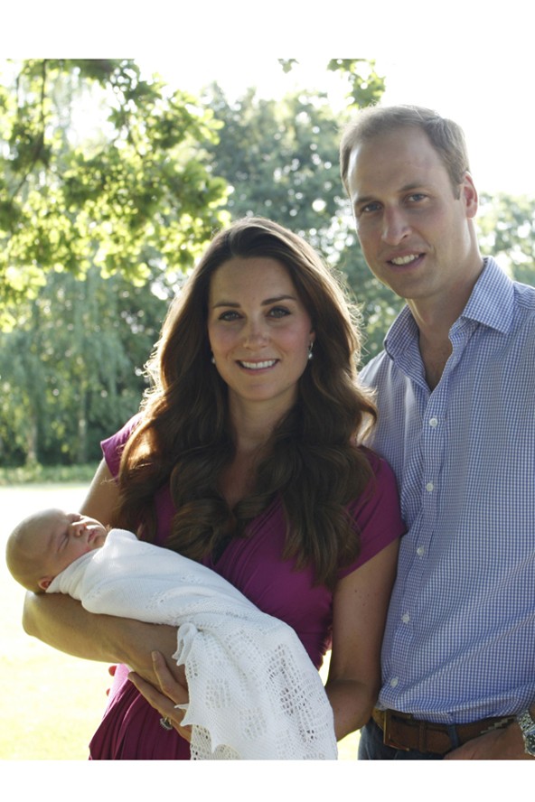 A királyi család első hivatalos közös képe a kis György herceggel