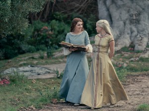 Nélkülözhetetlen dolog hiányzott a Sárkányok háza első részéből, te észrevetted?