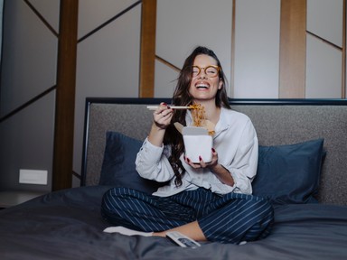 Soha ne egyél ezekből az ételekből lefekvés előtt, mert valójában borzasztóan öregítenek