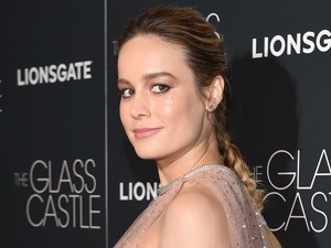 Az Oscar-díjas Brie Larson káprázatos szetteket villant