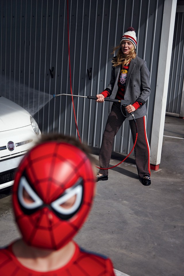 Nemcsics Dorina, a gyönyörű modell szuperanyuként teljesít