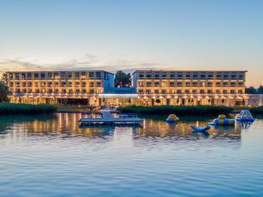 A balatoni idill újraértelmezve: őszi feltöltődést kínál a Sirius Hotel