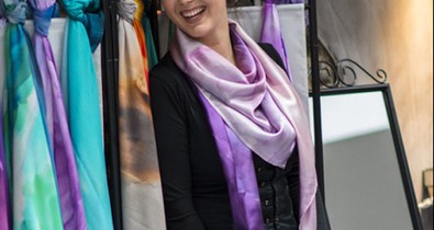 Csinos szettben a londoni divattervező