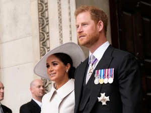 Ez lenne a bosszú? A királyi család ismét cserben hagyta Meghan Markle-t és Harry herceget