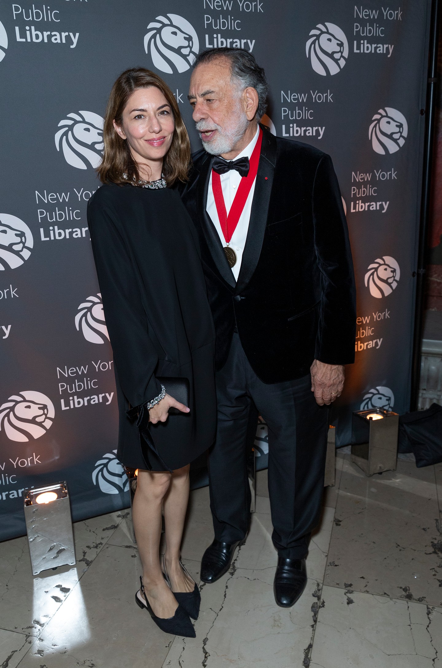 Francis Ford Coppola és Sofia Coppola között művészi szempontból is inspiráló apa-lánya kapcsolat van. A legendás filmrendező teljes mellszélességgel támogatja és támogatta Sofia pályáját, leginkább akkor, amikor a kritika kezdetben szkeptikus volt a lány filmes ambícióival szemben.