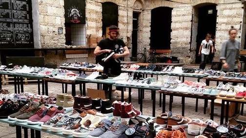 GLAM-Riadó! VANS Mintavásár az Anker´tben!