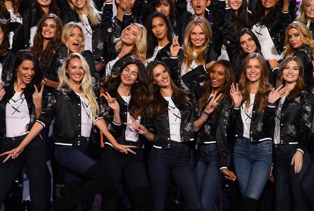 Megérkeztek Kínába a Victoria´s Secret angyalai! Itt az első fotók!