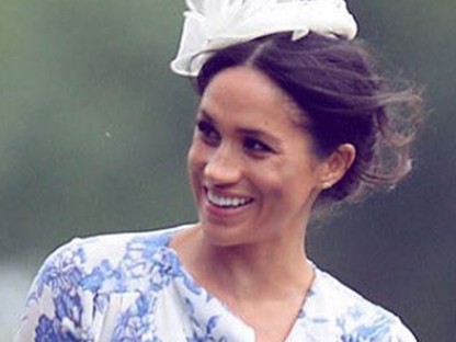 Meghan Markle majdnem hasra esett tűsarkújában, de tökéletesen megmentette a helyzetet!