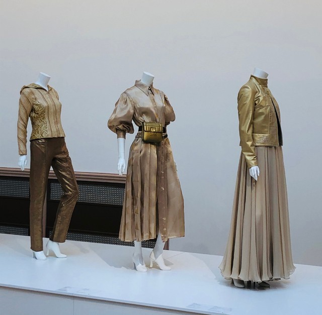 Zoób Katti retrospektív kiállítása megjósolja a jövő trendjeit