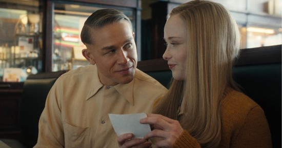 5 hátborzongató Netflix sorozat, ha érdekelt az Ed Gein-sztori