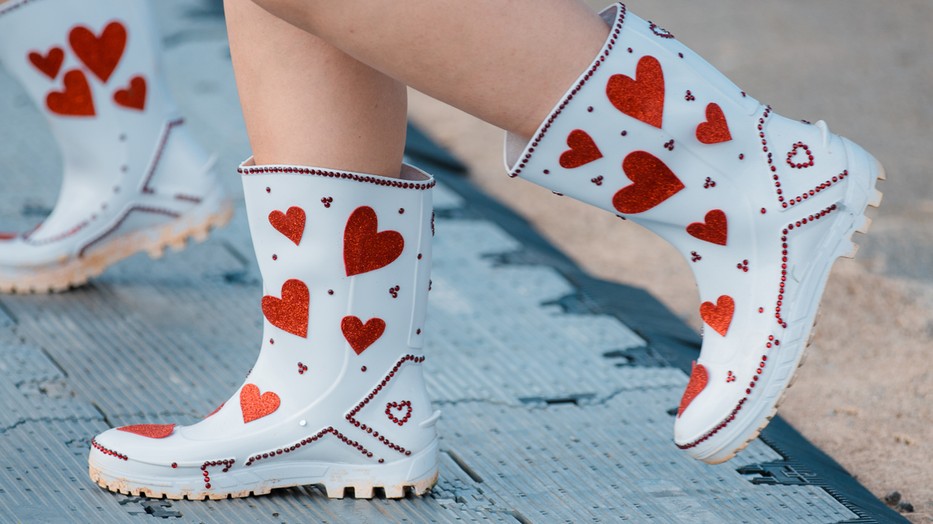 Úgy érzed, mindig ugyanabban a cipőben jársz, ha párkapcsolatról van szó? Az asztrológus válasza sokat segíthet