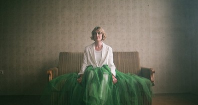 Mindent maga mögött hagy Lábas Viki a Margaret Island új klipjében