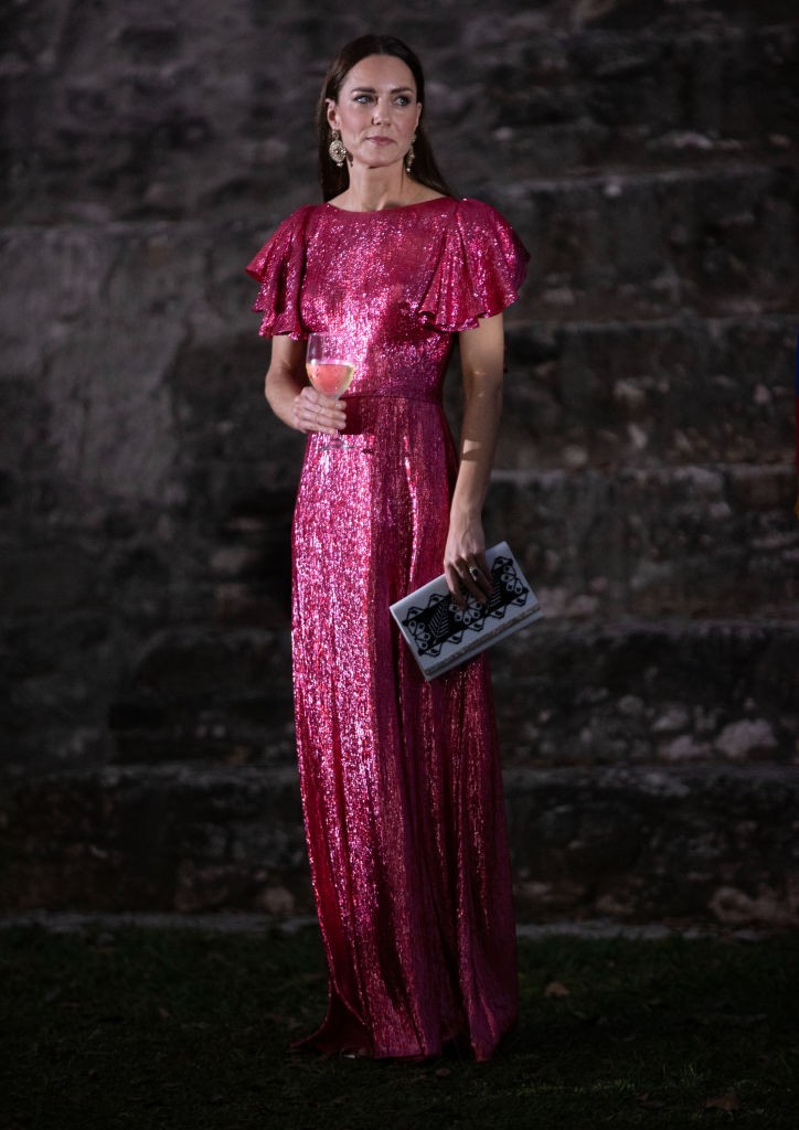 Katalin hercegné metálpinkben is lehengerlő Barbie babaként tarolt