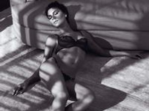 Victoria Beckham újra levetkőzött!