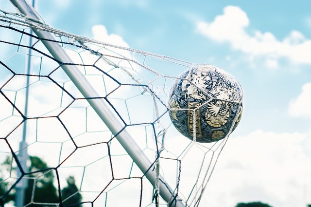 Focikarácsony: a legjobb focis könyvek a fa alá