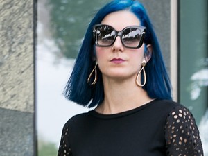 Abonyi Alma egy csajos estével zárja a pénteket