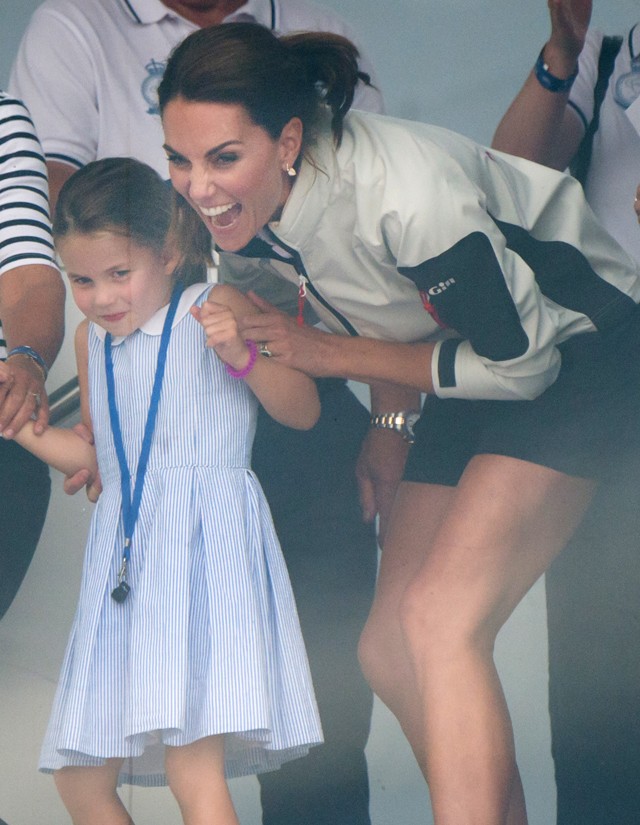 Sarolta hercegnő kiköpött mása Diana hercegné unokahúgának