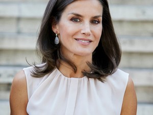 Letícia királyné olyan merész, hogy bevállalta a Kardashian szandált is