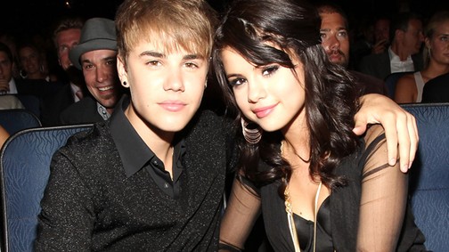 Selena Gomez és Justin Bieber már templomba is együtt mentek!